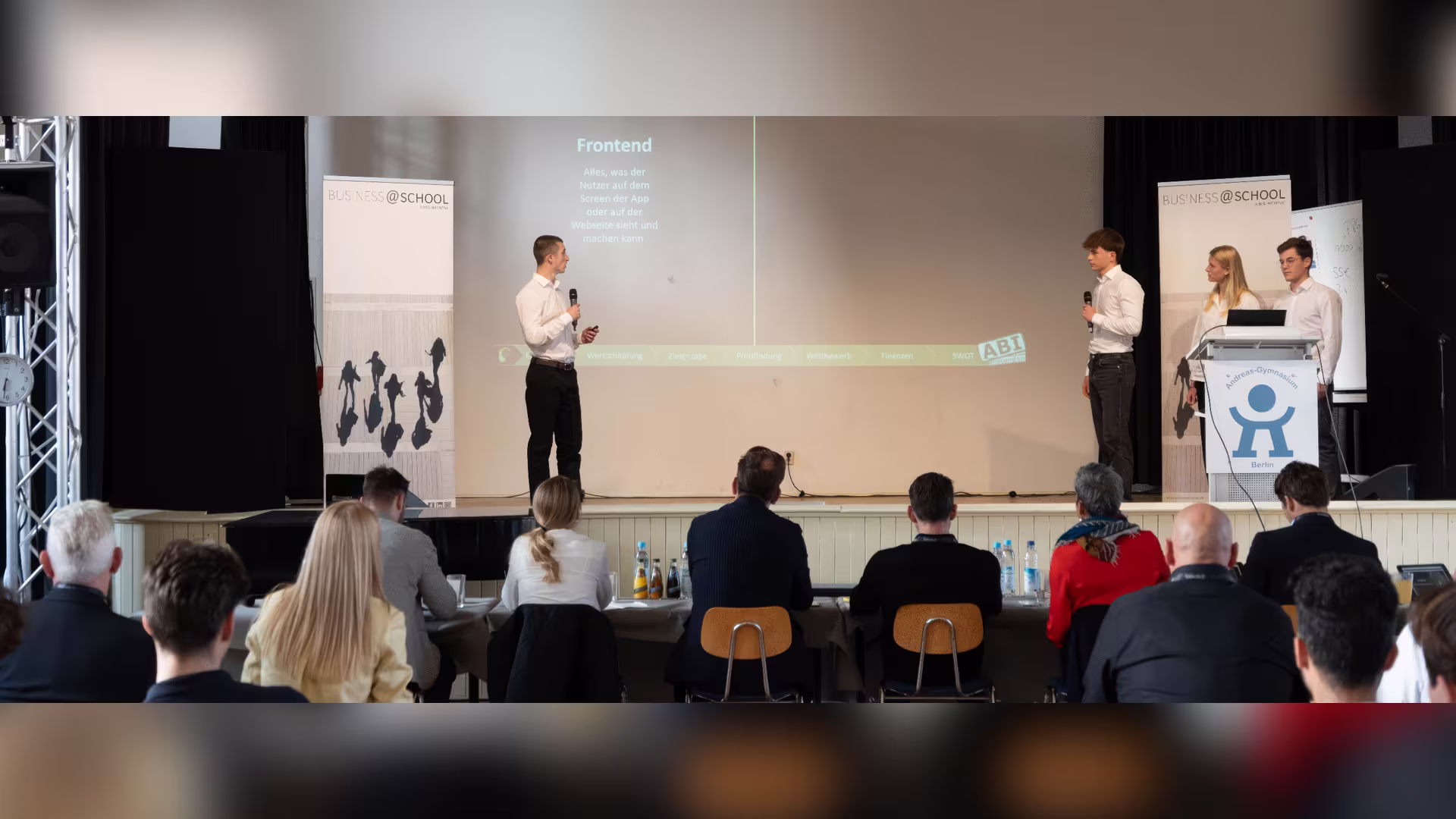 Mit EXAM.AI ins Finale: Schloss Torgelow überzeugt bei business@school