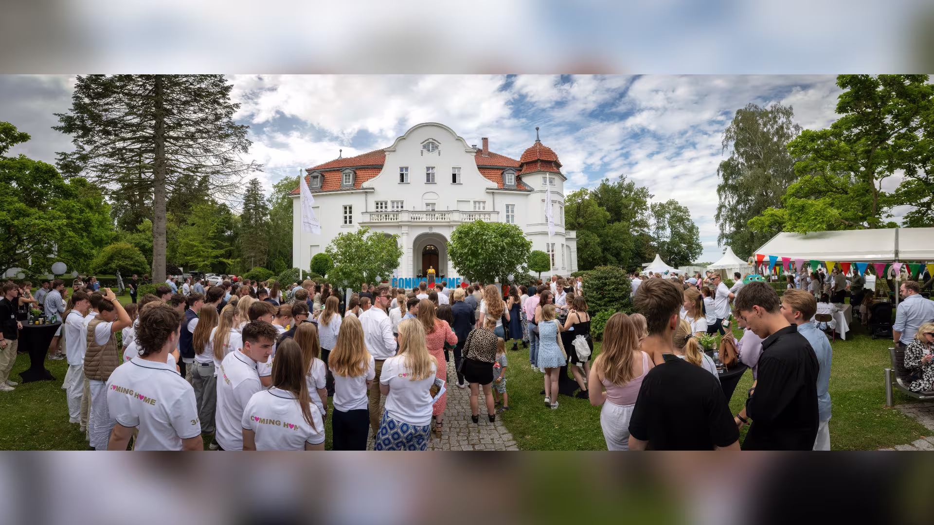 „COMING HOME“ – Schloss Torgelow feiert 30. Geburtstag „COMING HOME“ – Schloss Torgelow feiert 30. Geburtstag