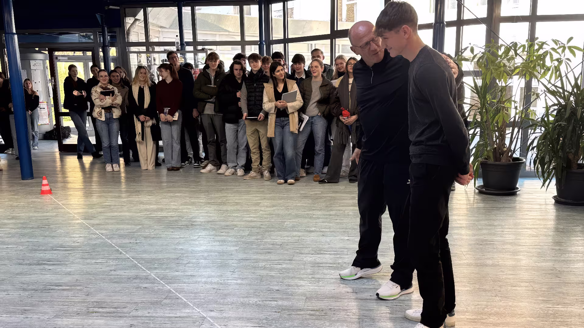 Teamprojekt Leichtathletik bei Hallenlandesmeisterschaften Teamprojekt Leichtathletik bei Hallenlandesmeisterschaften