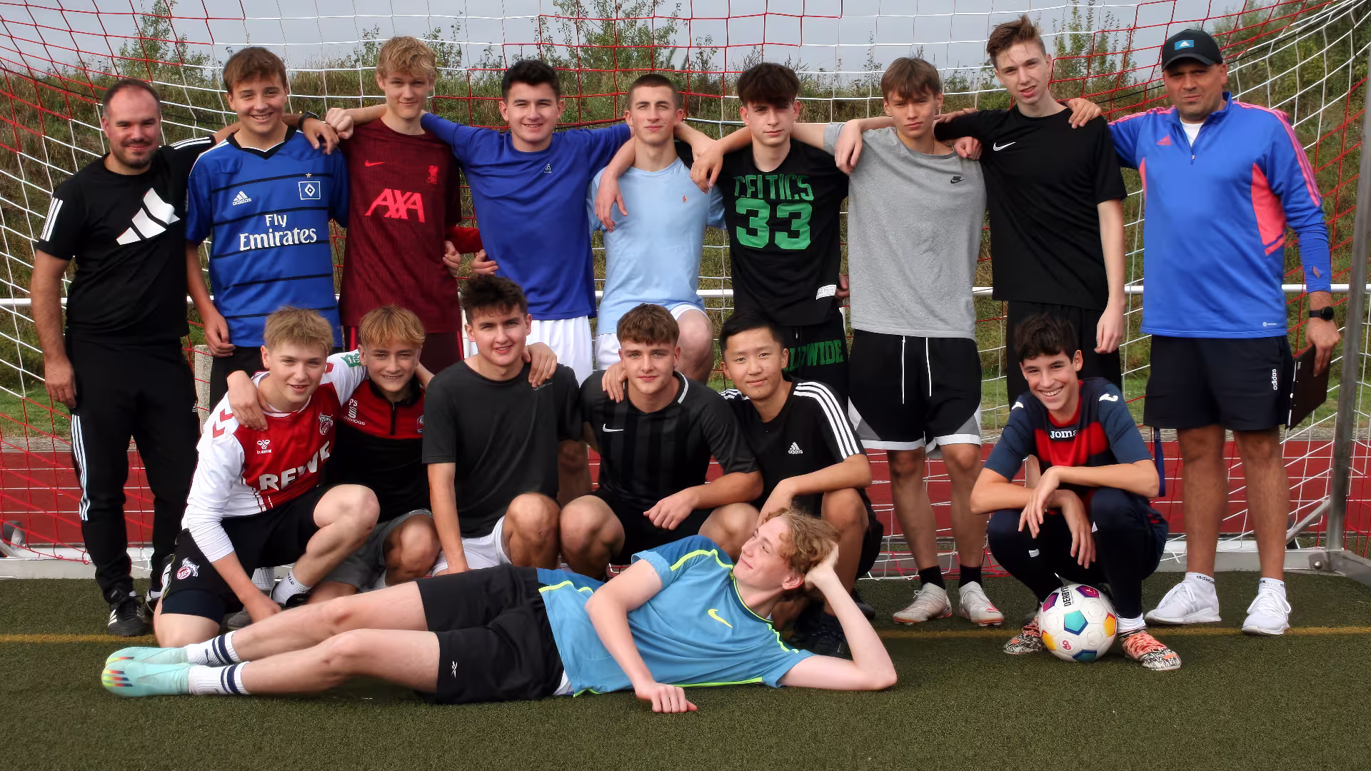 Internat Schloss Torgelow unterwegs: Teamprojekt Fußball in Malchow Internat Schloss Torgelow unterwegs: Teamprojekt Fußball in Malchow